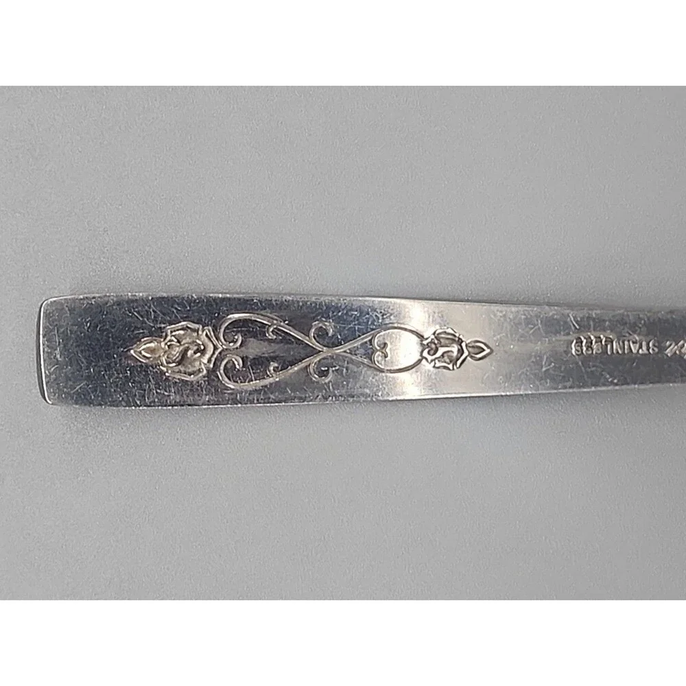 International ROSE LACE Stainless Decorator Gravy Ladle